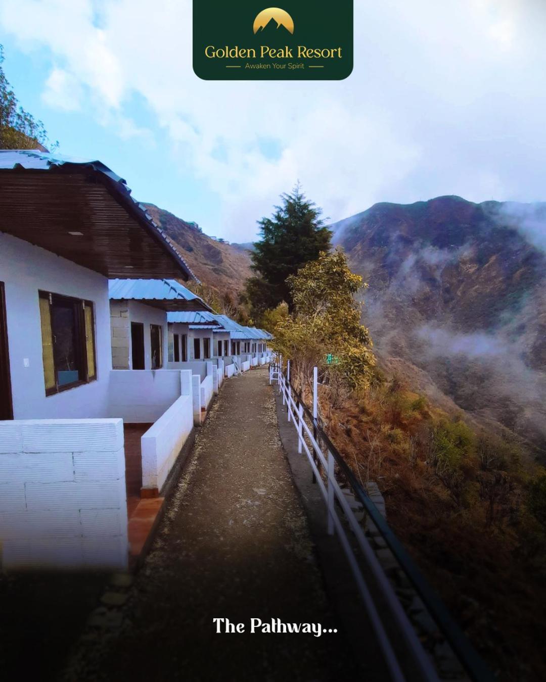 Golden Peak Resort Lakhwār Esterno foto